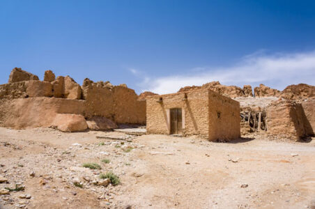 On the Front Lines: The Firsthand Account of a Cold War Correspondent